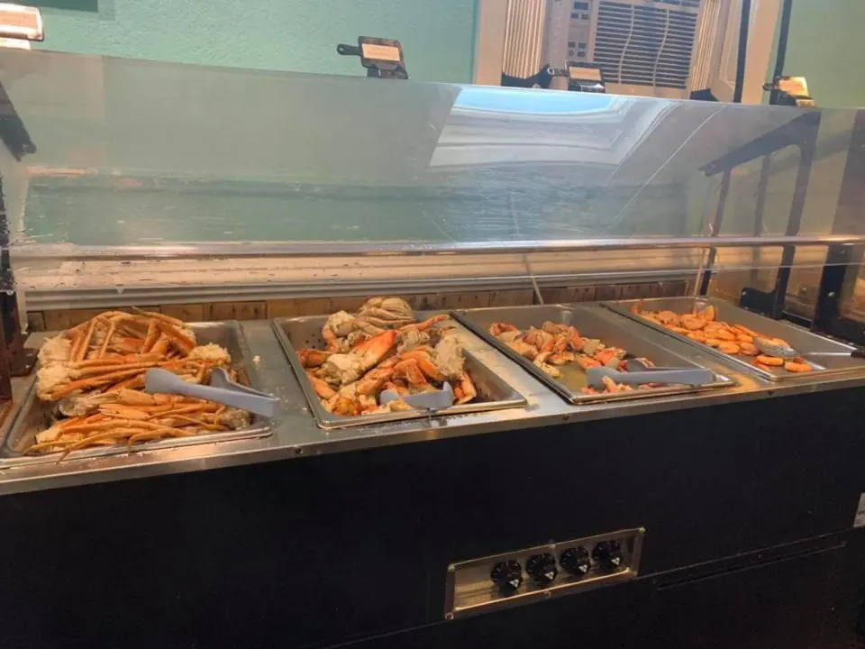 crab legs on the buffet