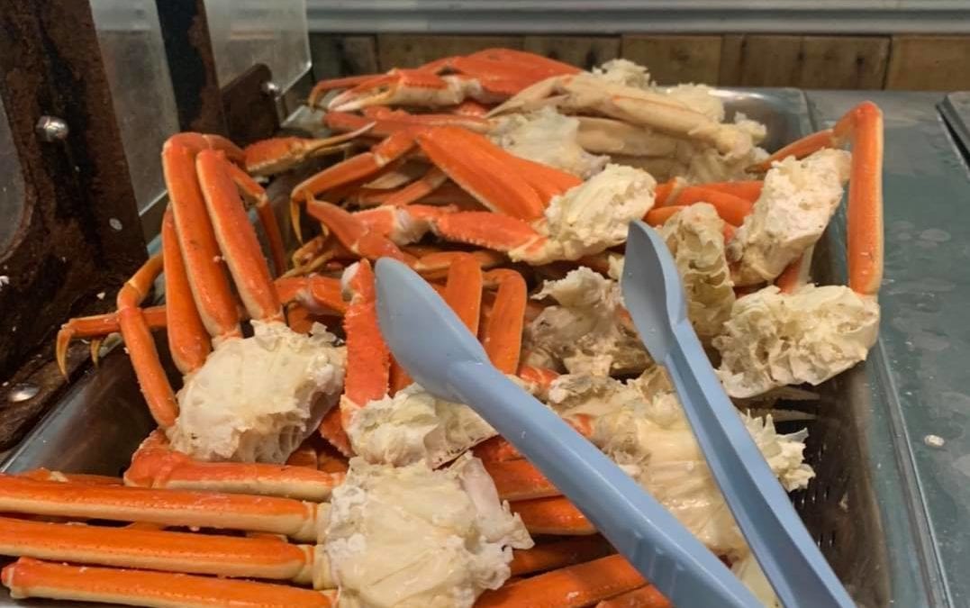 Jimmy's seafood buffet cooked crab legs ready to eat